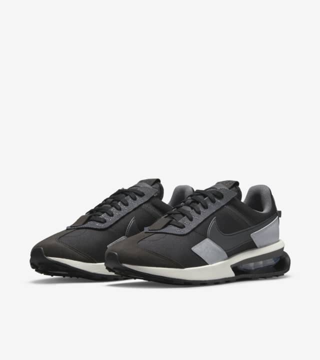 nike air max pre day black white