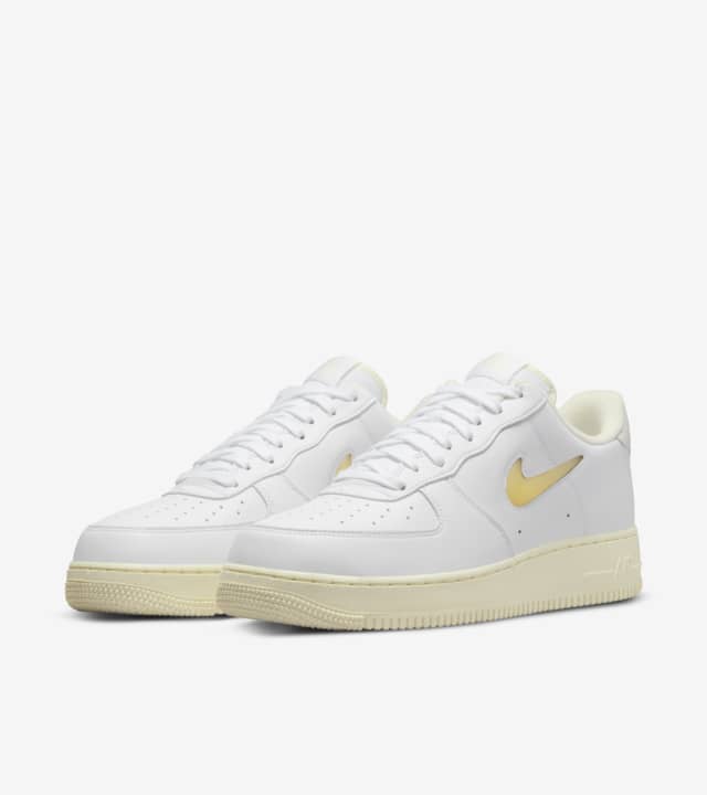 Air Force 1 'Pale Vanilla' (DC8894-100) Release Date. title_snkrs.AU AU