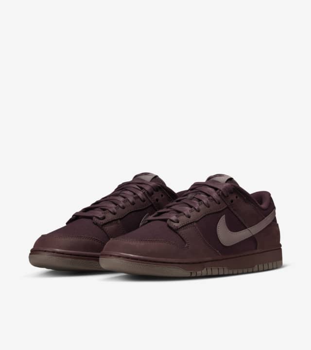 Dunk Low Retro Premium 'Burgundy Crush' (FB8895-600) release date. Nike ...