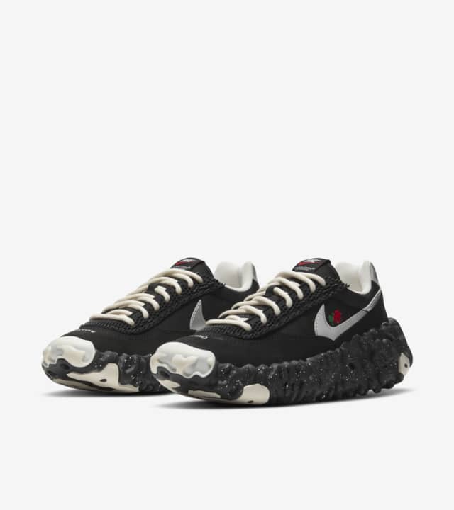 daybreak undercover black