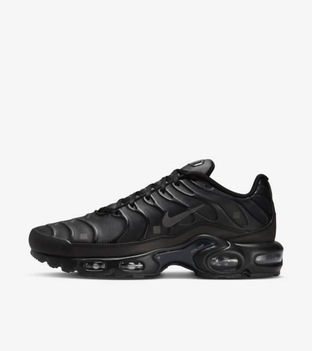 Air Max Plus x A-COLD-WALL* 'Onyx' (FD7855-001) Release Date. Nike SNKRS SK