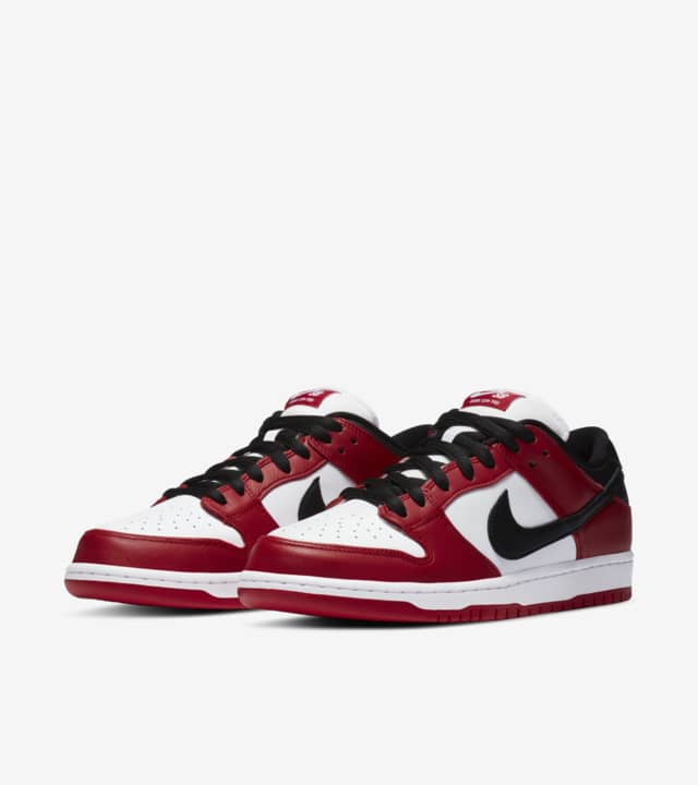 SB Dunk Low Pro 'Chicago' Release Date. Nike SNKRS IN
