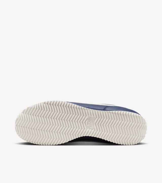 snkrs midnight navy