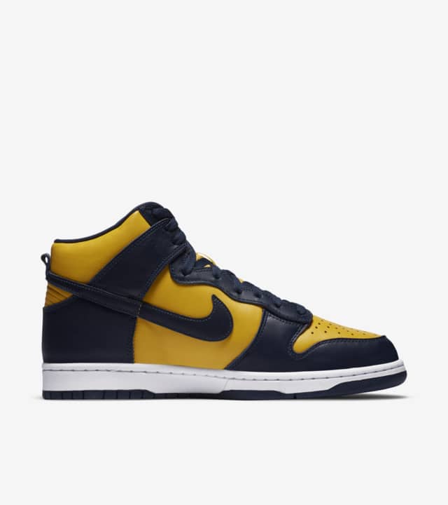 dunk high maize blue