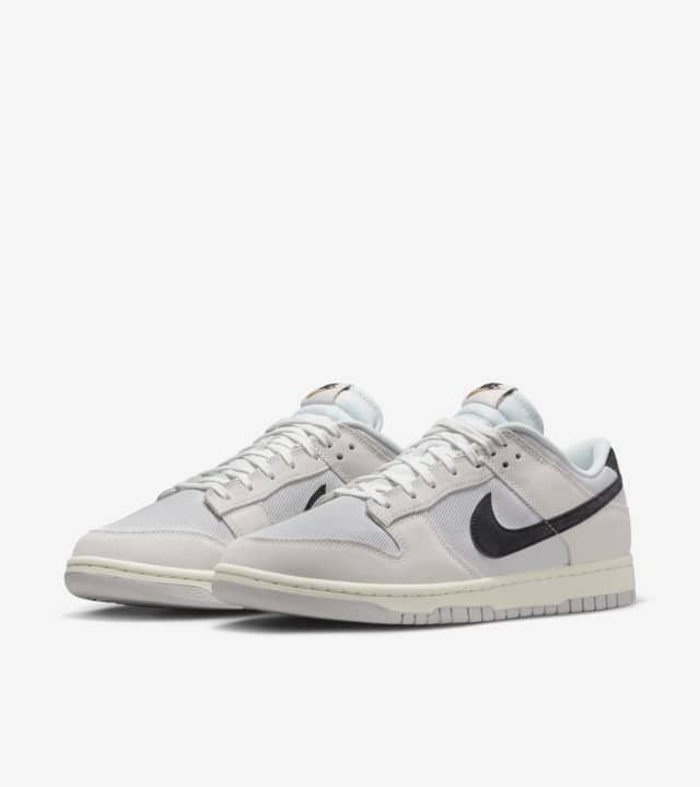 nike dunk low summit white ghost