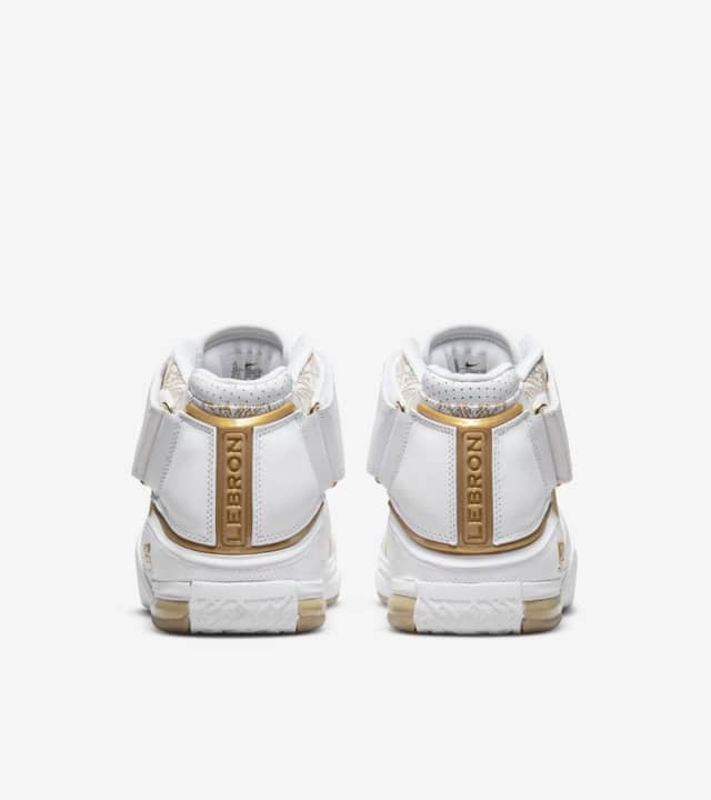 lebron 3 gold