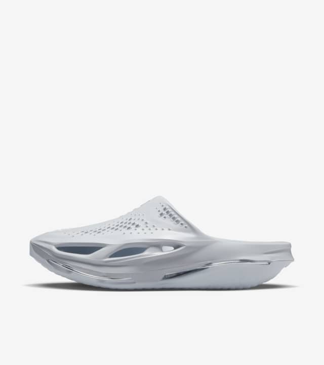 Nike x MMW 005 Slides 'Pure Platinum' (DH1258-003). Nike SNKRS CZ