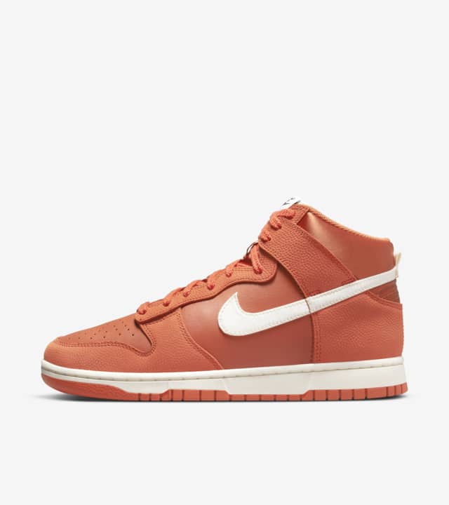 dunk high hornet