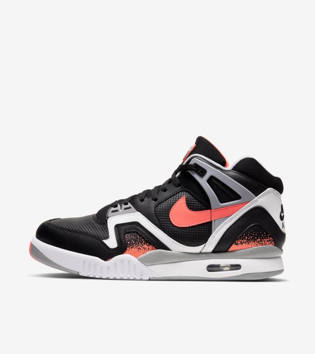 Fecha de lanzamiento de las Nike Air Tech Challenge II "Black Lava