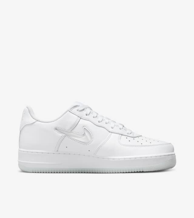 Air Force 1 'Colour of the Month' (FN5924-100) Release Date. Nike SNKRS NL