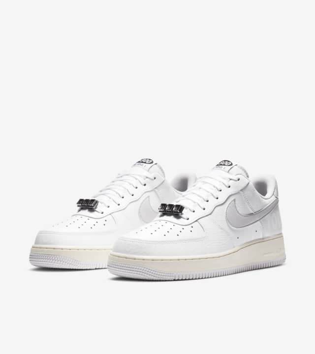 Air Force 1 '07 Low '1-800' Release Date. Nike SNKRS IN