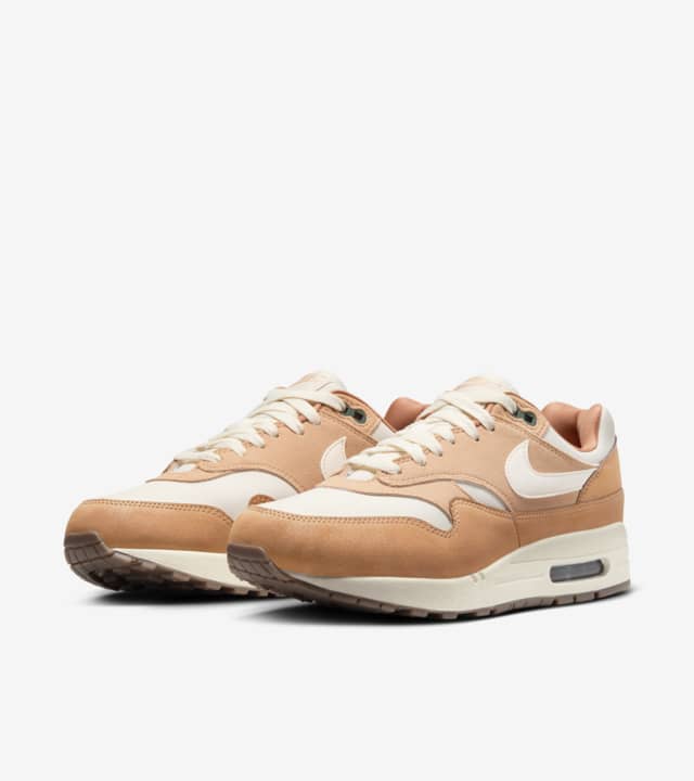 air max 1 flax