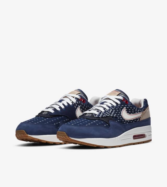 blue nike air maxes