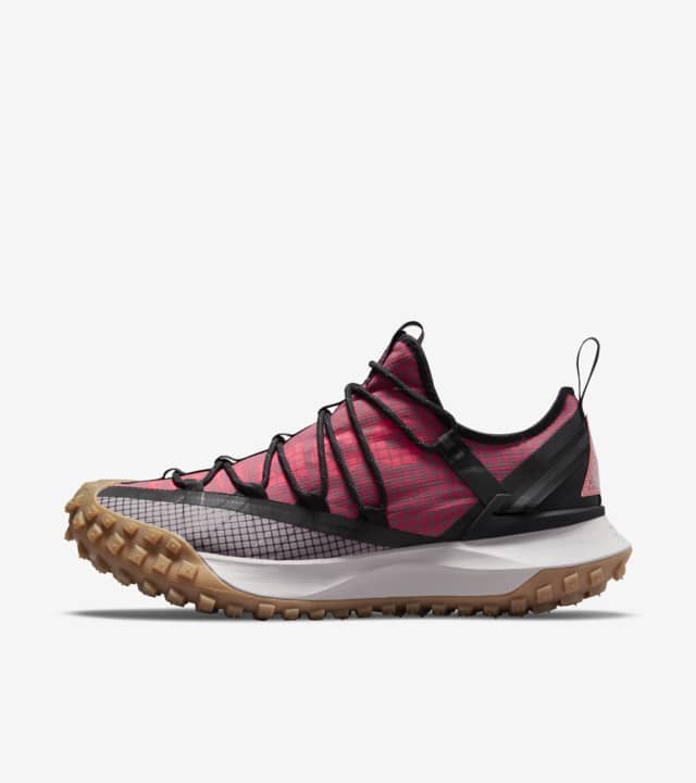 ACG Mountain Fly Low 'Flash Crimson' Release Date. Nike SNKRS SG