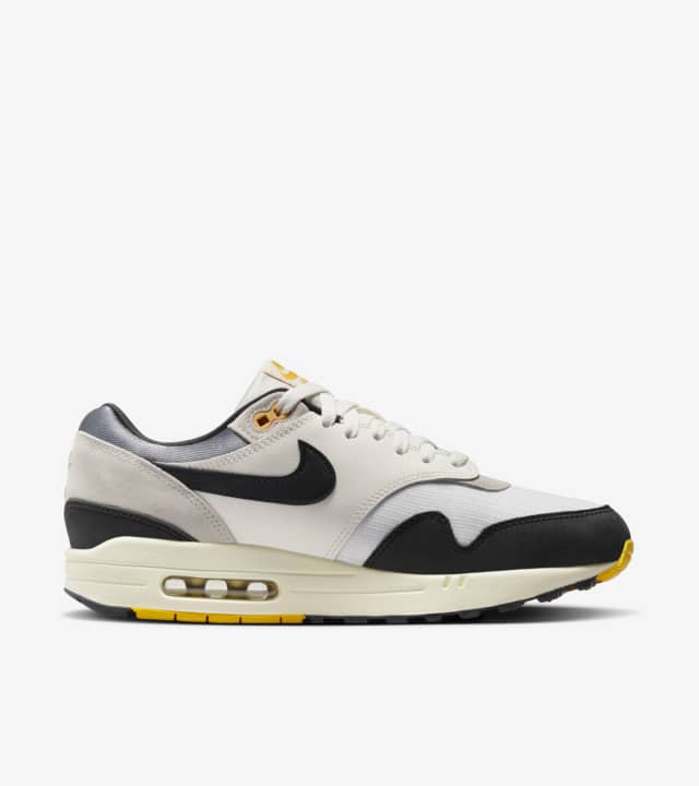 Air Max 1 'Light Bone and University Gold' (FN7487-133) Release Date. Nike SNKRS ID