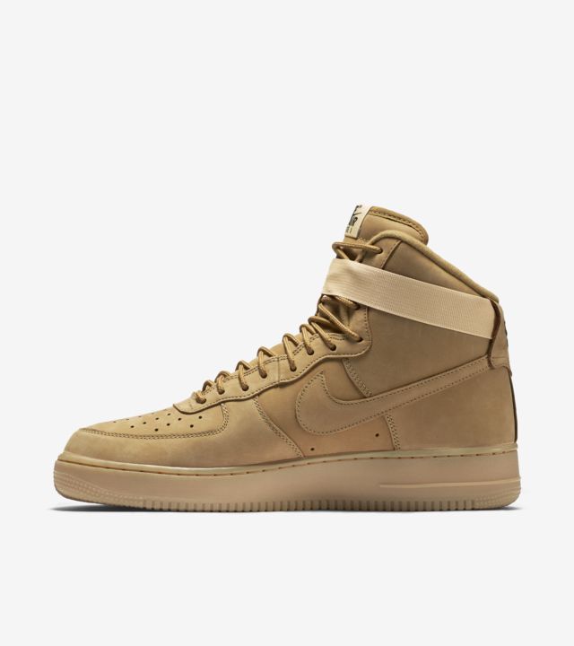 Nike Air Force 1 'Flax'. Nike SNKRS