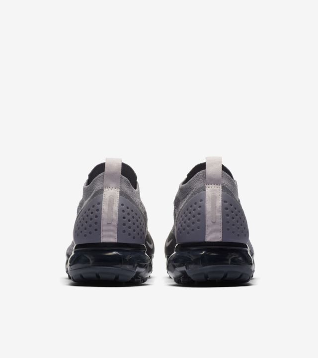 Nike Women's Air Vapormax Moc 2 'Gunsmoke & Blackened Blue' Release ...