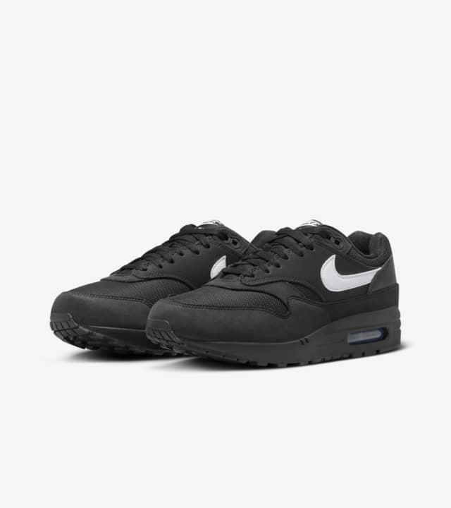 Air Max 1 'Black and White' (FZ0628-010) release date. Nike SNKRS CA