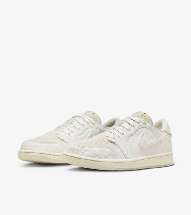 Air Jordan 1 Low x Chris Paul 'Light Cream and Sail' (FZ0455-200 ...