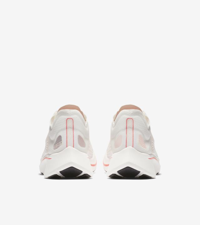 wmns nike zoom fly sp