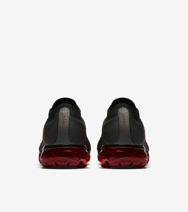 nike air vapormax black red