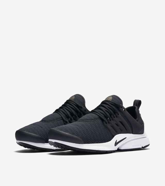 Women's Nike Air Presto 'Black & White' Release Date. Nike SNKRS