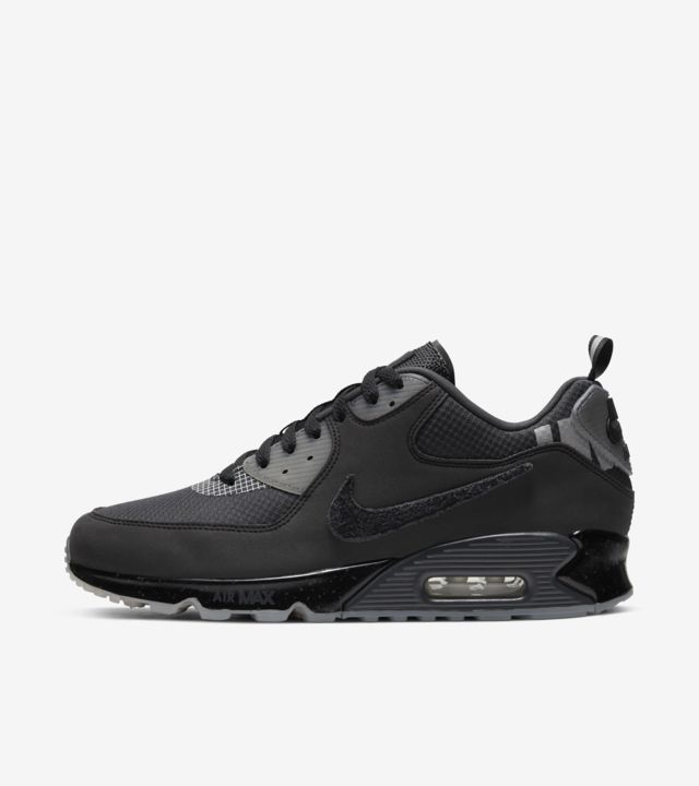 Air Max 90 x Undefeated 'Black' Release Date. Nike SNKRS SK