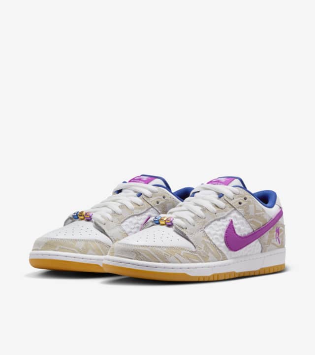 Nike SB Dunk Low 'Pure Platinum and Vivid Purple' (FZ5251-001) release ...