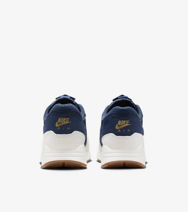 Air Max 1 '86 'Jackie Robinson' (FZ4831-400) Release Date. Nike SNKRS US