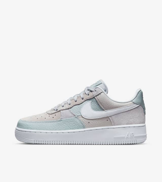 Women's Air Force 1 Low 'Be Kind' (DR3100-001) Release Date. Nike SNKRS RO