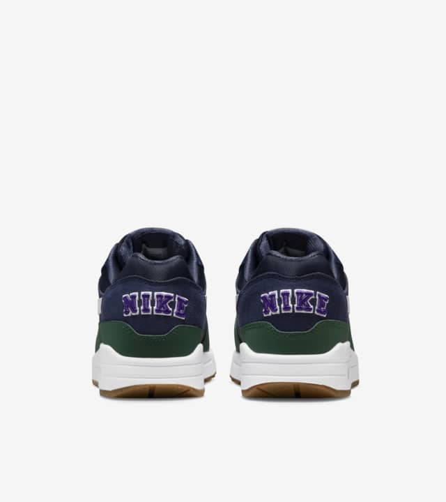 womens lime green air max