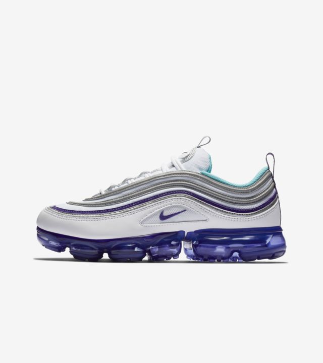 blue and white vapormax 97