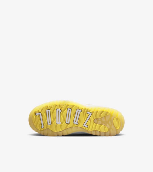 Younger Kids' Jordan 11 'Yellow Snakeskin' (580522-107). Nike SNKRS GB