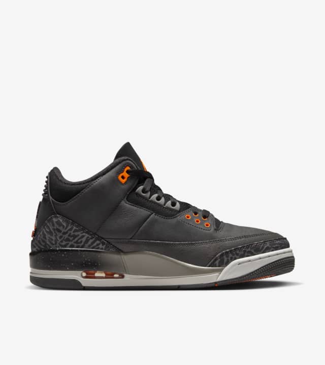 Air Jordan 3 'Fear' (CT8532-080) Release Date. Nike SNKRS GB