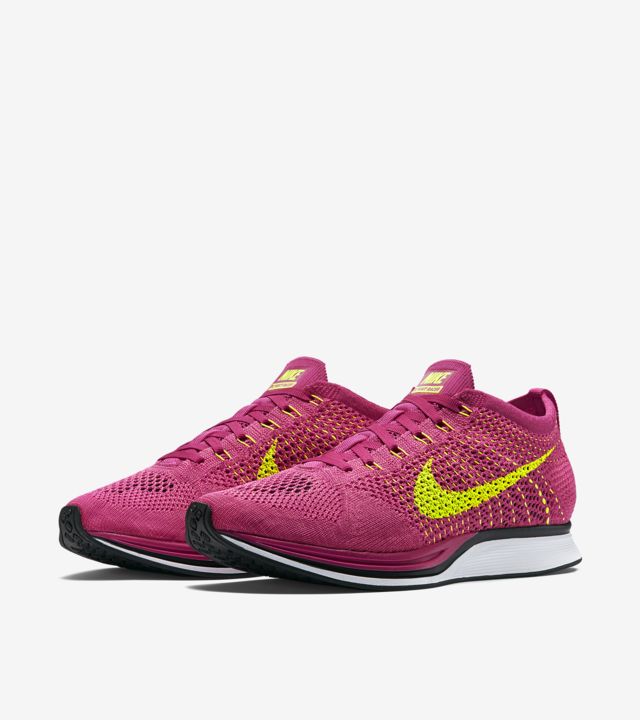 flyknit racer fireberry