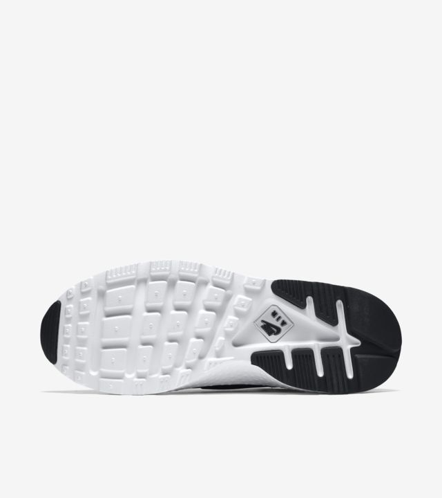 womens black nike huarache ultra