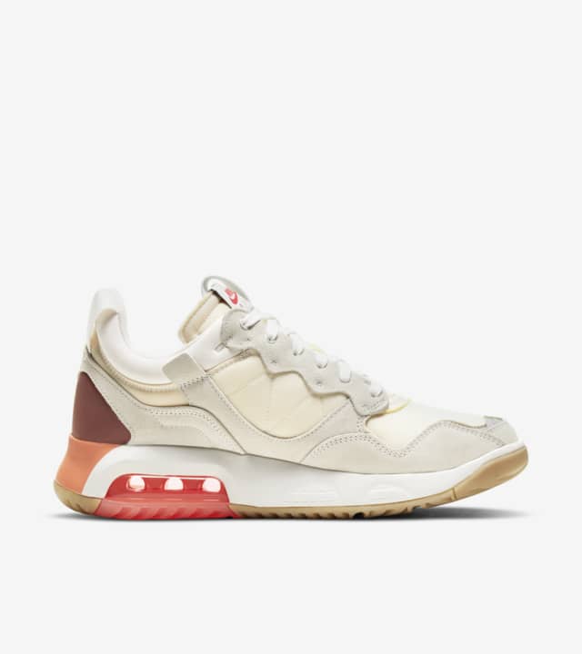 michael jordan wearing ma2