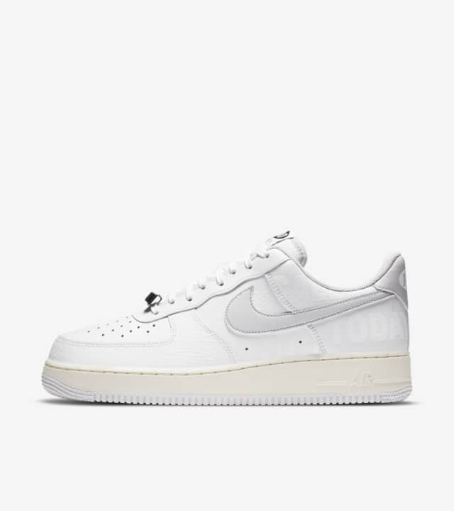 Air Force 1 '07 Low '1-800' Release Date. Nike SNKRS SG