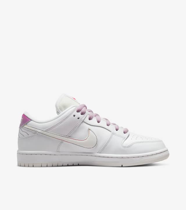 nike by you sb dunk low