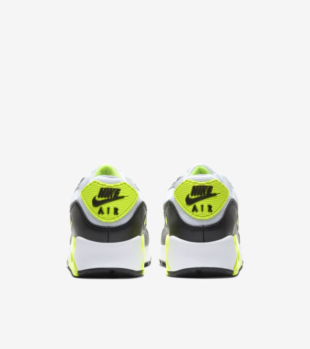 Women's Air Max 90 'Volt/Particle Grey' Release Date. Nike SNKRS MY
