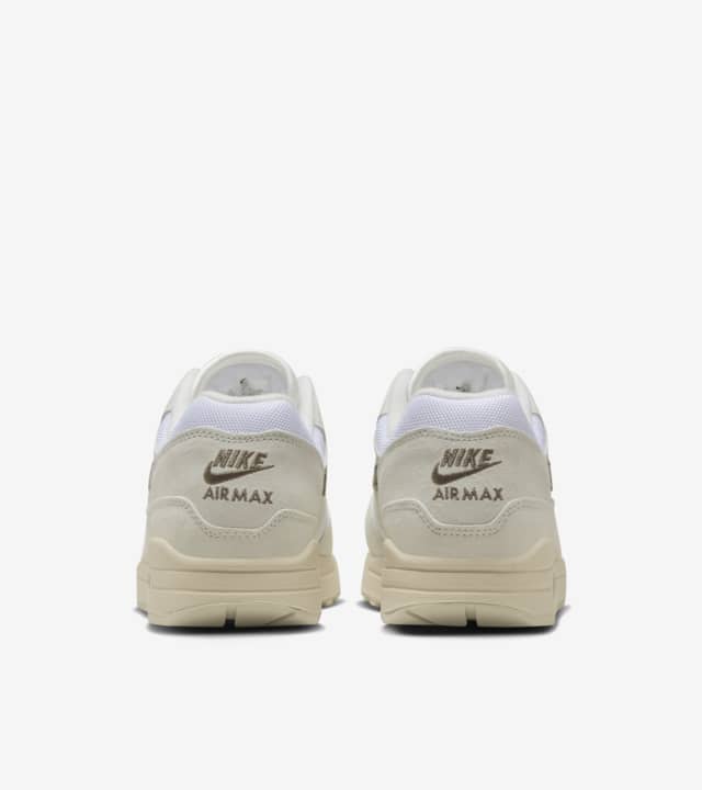 Air Max 1 'Sail and Volt' (DZ4494-100) Release Date. Nike SNKRS IE