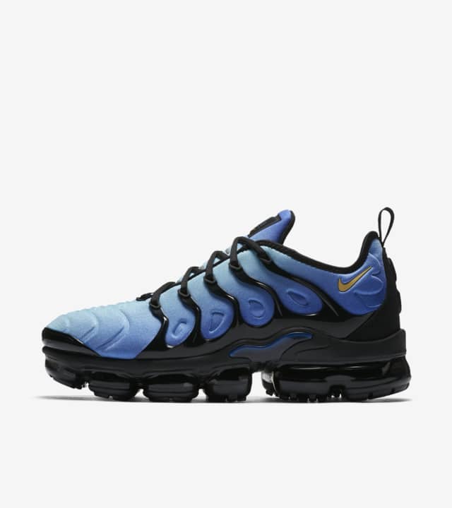 Nike Air Vapormax Plus 'Black & Hyper Blue' Release Date. Nike SNKRS US