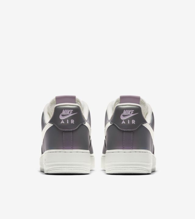 nike air force 1 07 lv8 iced lilac