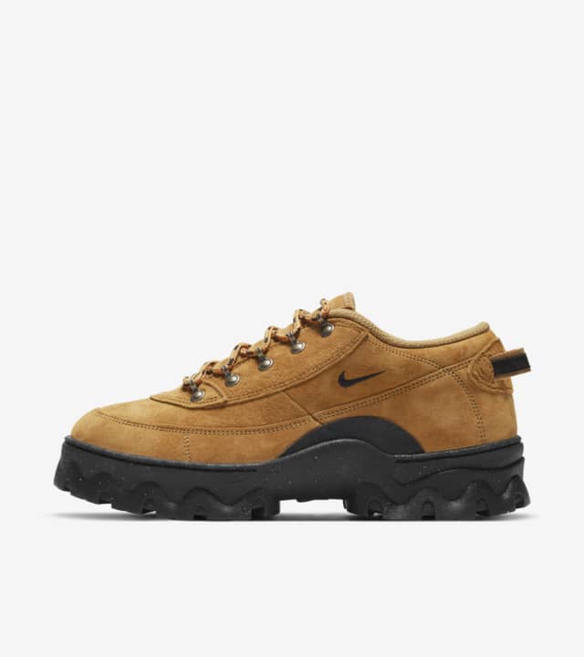 nike lahar low beige