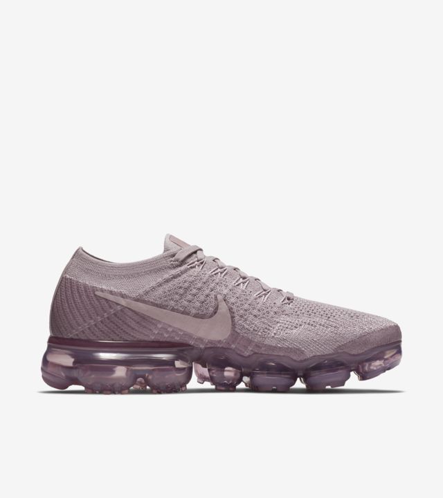 Nike Women's Air Vapormax 'Plum Fog' Release Date. Nike SNKRS