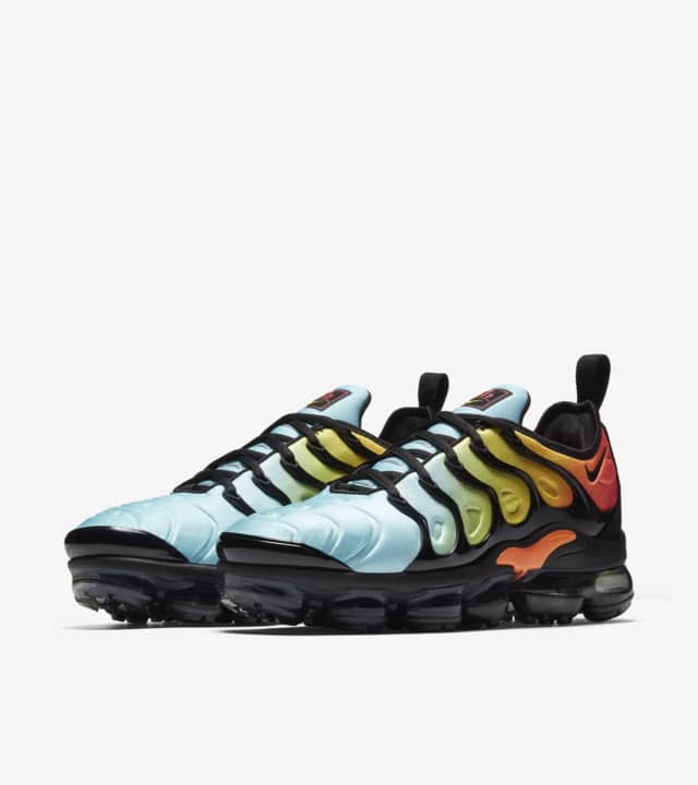 vapormax plus women's release date
