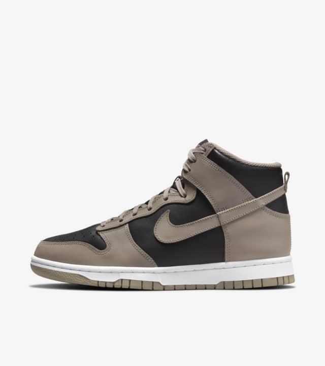 Women’s Nike Dunk High ‘Moon Fossil’