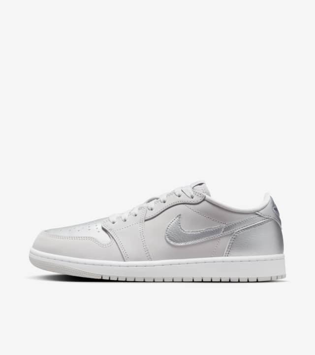 Air Jordan 1 Low 'Silver' (CZ0790-002) Release Date. Nike SNKRS CA