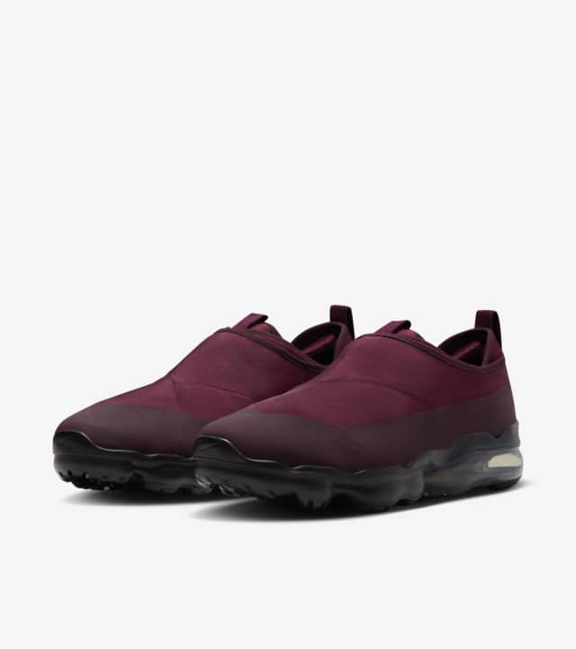 Air VaporMax Moc Roam 'Burgundy Crush' (DZ7273-600) release date. Nike ...