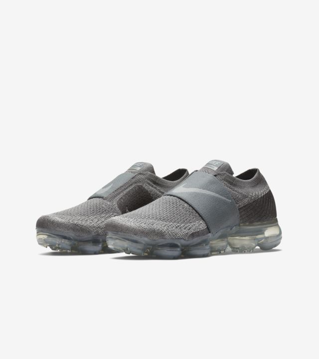 black vapormax moc womens